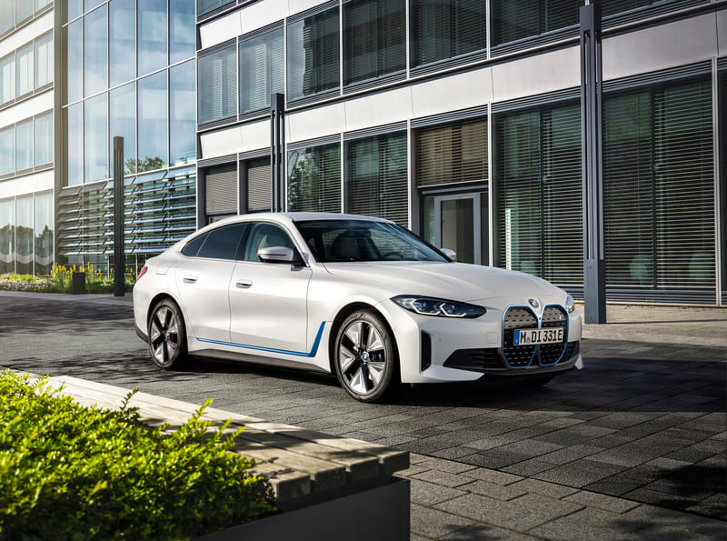 BMW i4 eDrive40 weiss