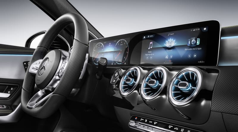 Mercedes A-Klasse Display Fahrer