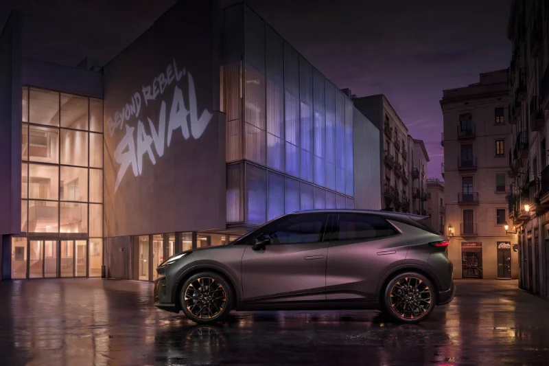Front des Cupra Raval